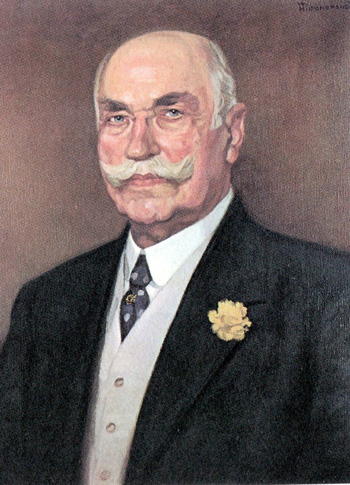 Dr. Robert Franck Dr. Robert Franck