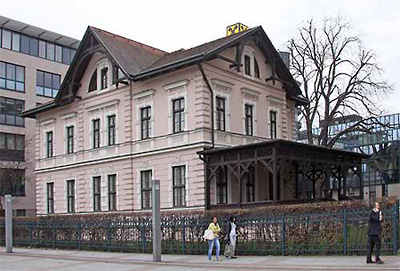 Ehemaliger Franck-Kindergarten, das Schallerhaus.