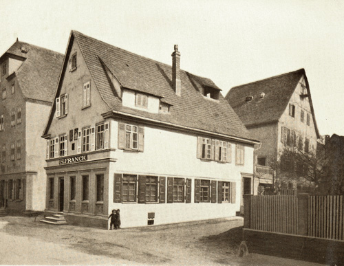 das Stammhaus in Vahihingen