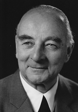 Wilhelm Poeschl (1901 – 1998) Wilhelm Poeschl (1901 – 1998).